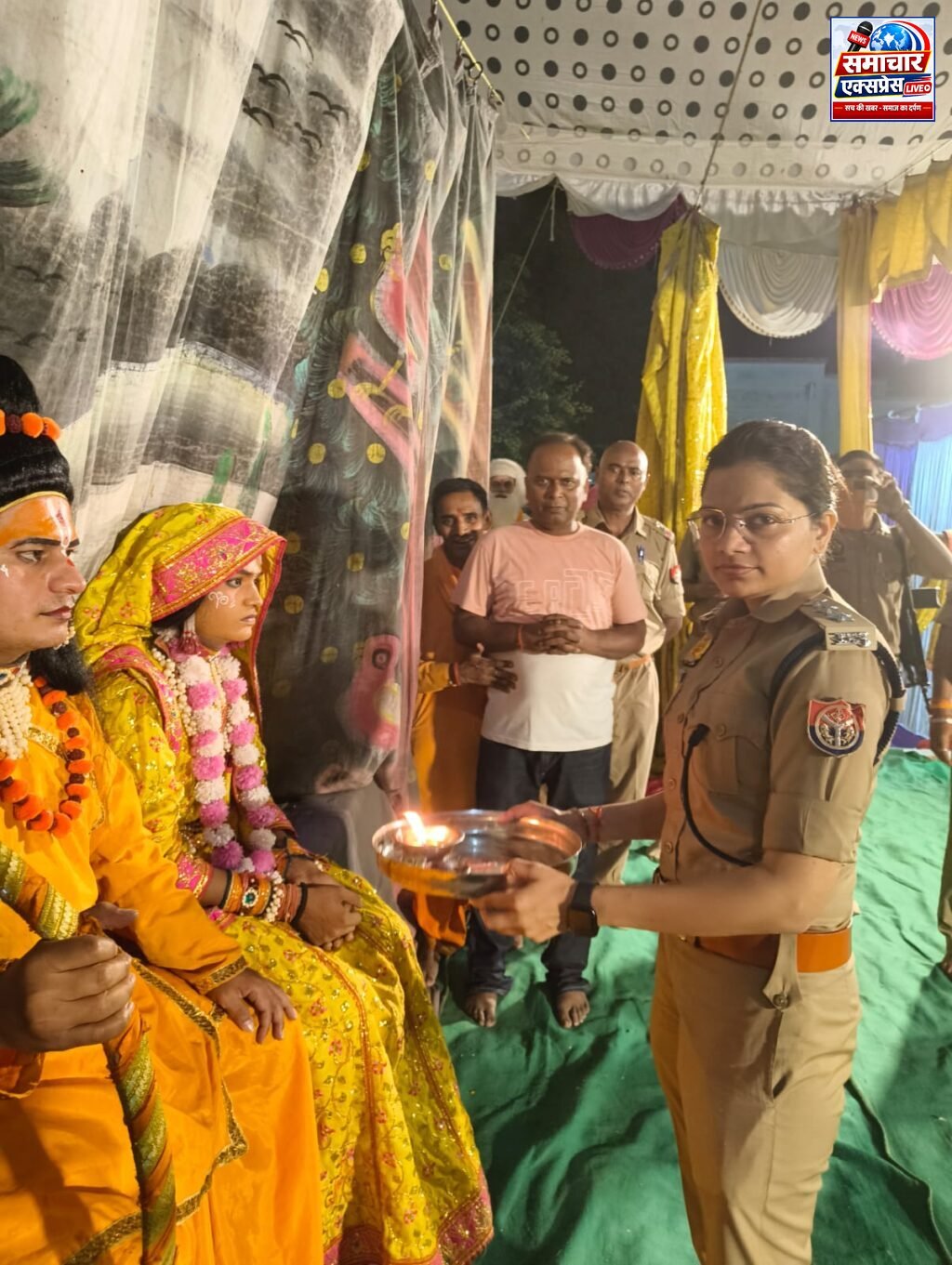 ऐतिहासिक रामलीला में भरत-राम मिलाप की भावुक प्रस्तुति ने दर्शकों को किया भावविभोर